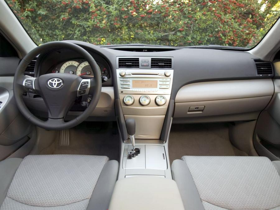 Торпедо Toyota Camry SE 2006 года  (NA) (фото 31 из 47)